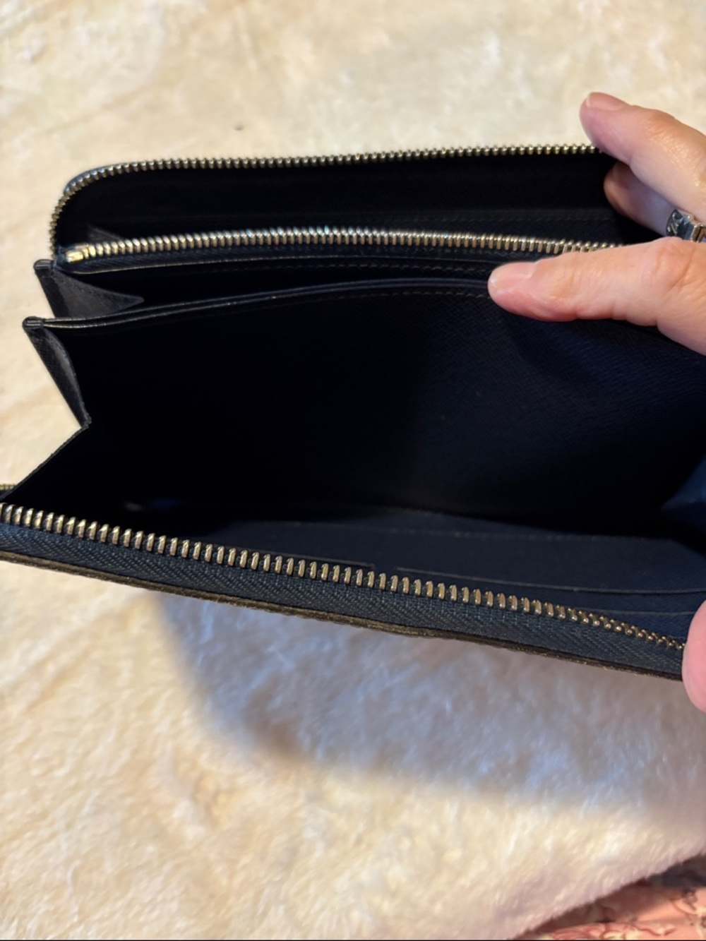 Louis Vuitton Blue Epi Leather Zip Wallet - Picture 5 of 10